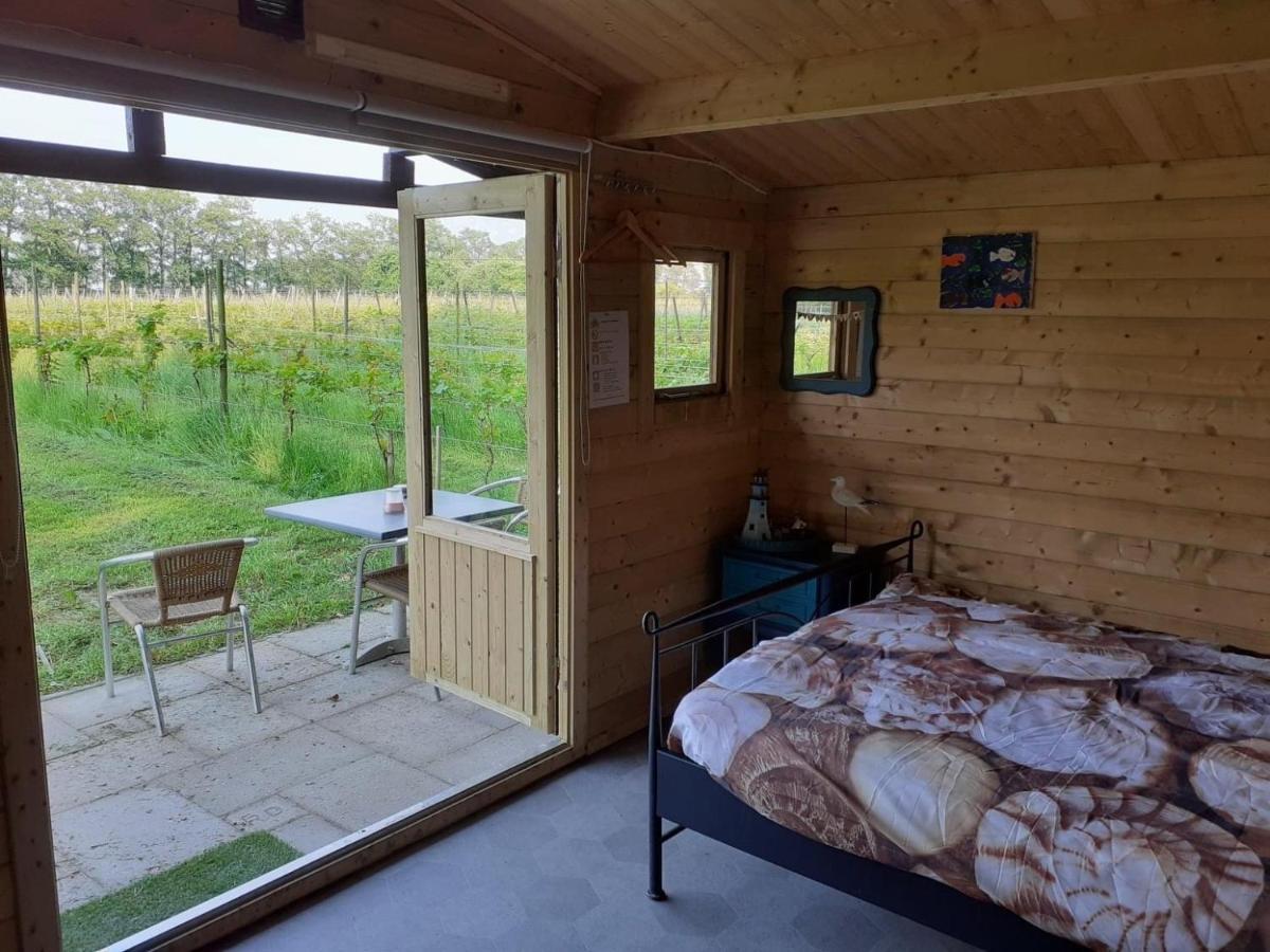 Wijndomein De Vier Ambachten -Overnachten In De Wijngaard Simonshaven Esterno foto