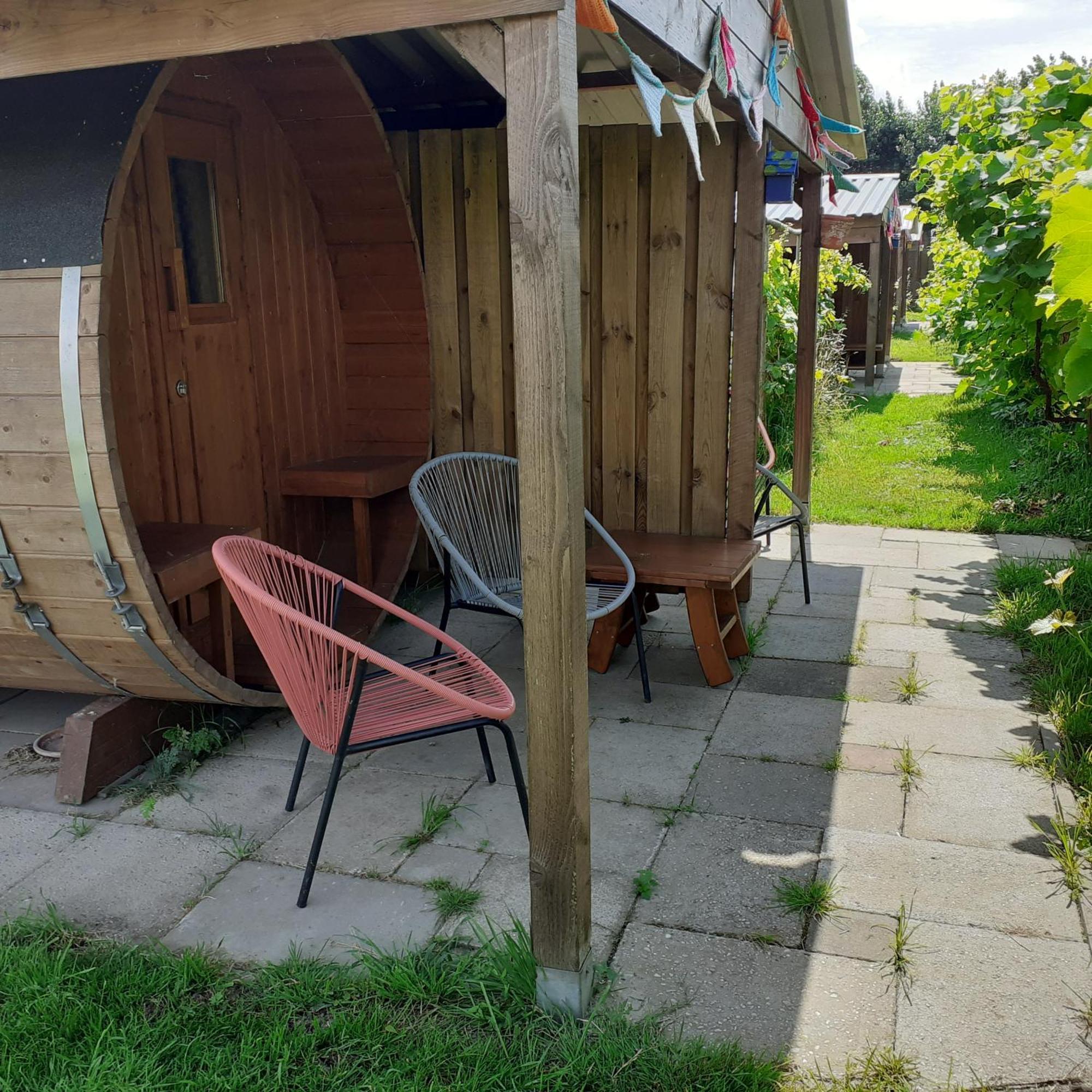 Wijndomein De Vier Ambachten -Overnachten In De Wijngaard Simonshaven Esterno foto
